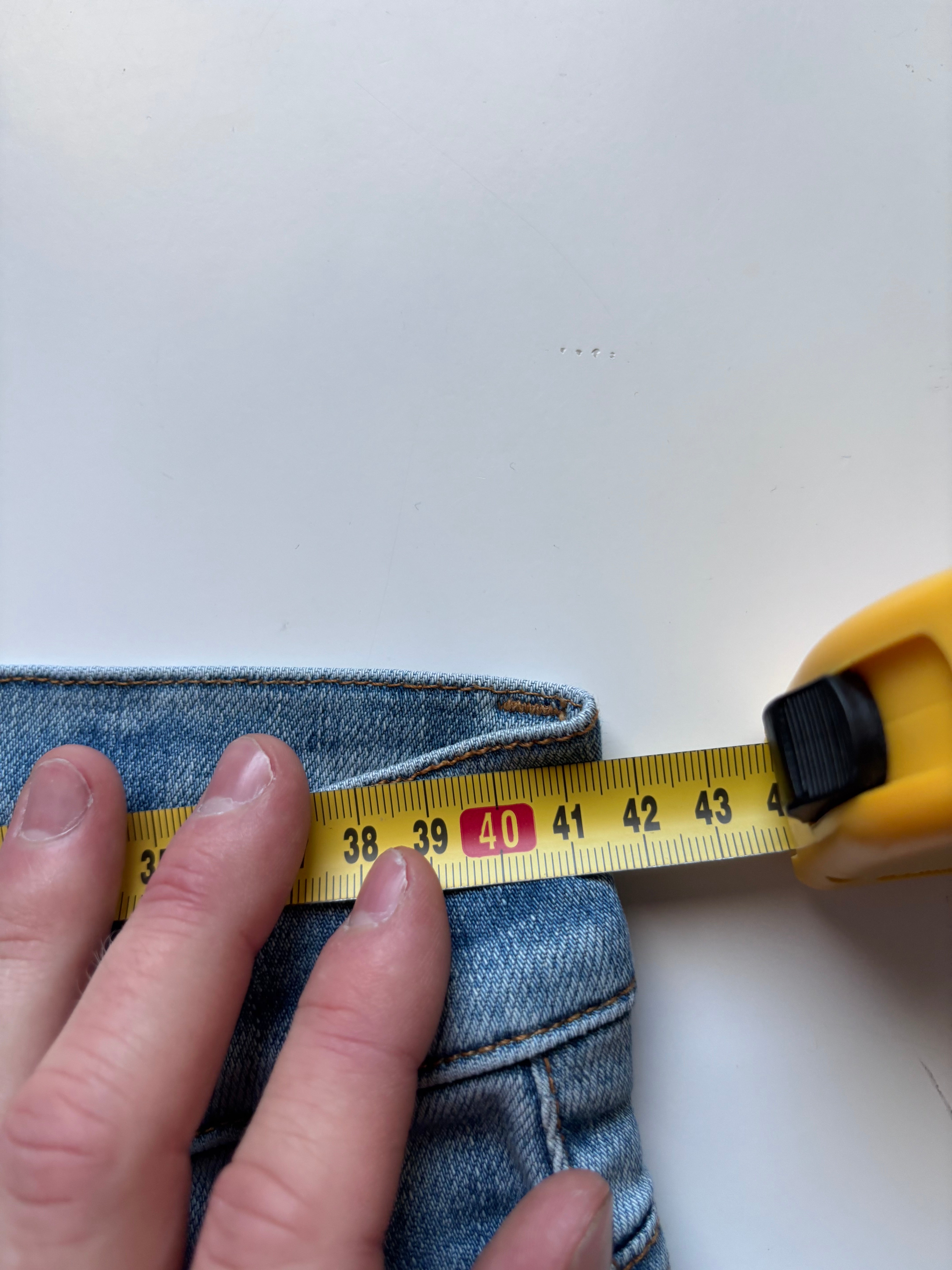 AMIRI MX1 JEANS