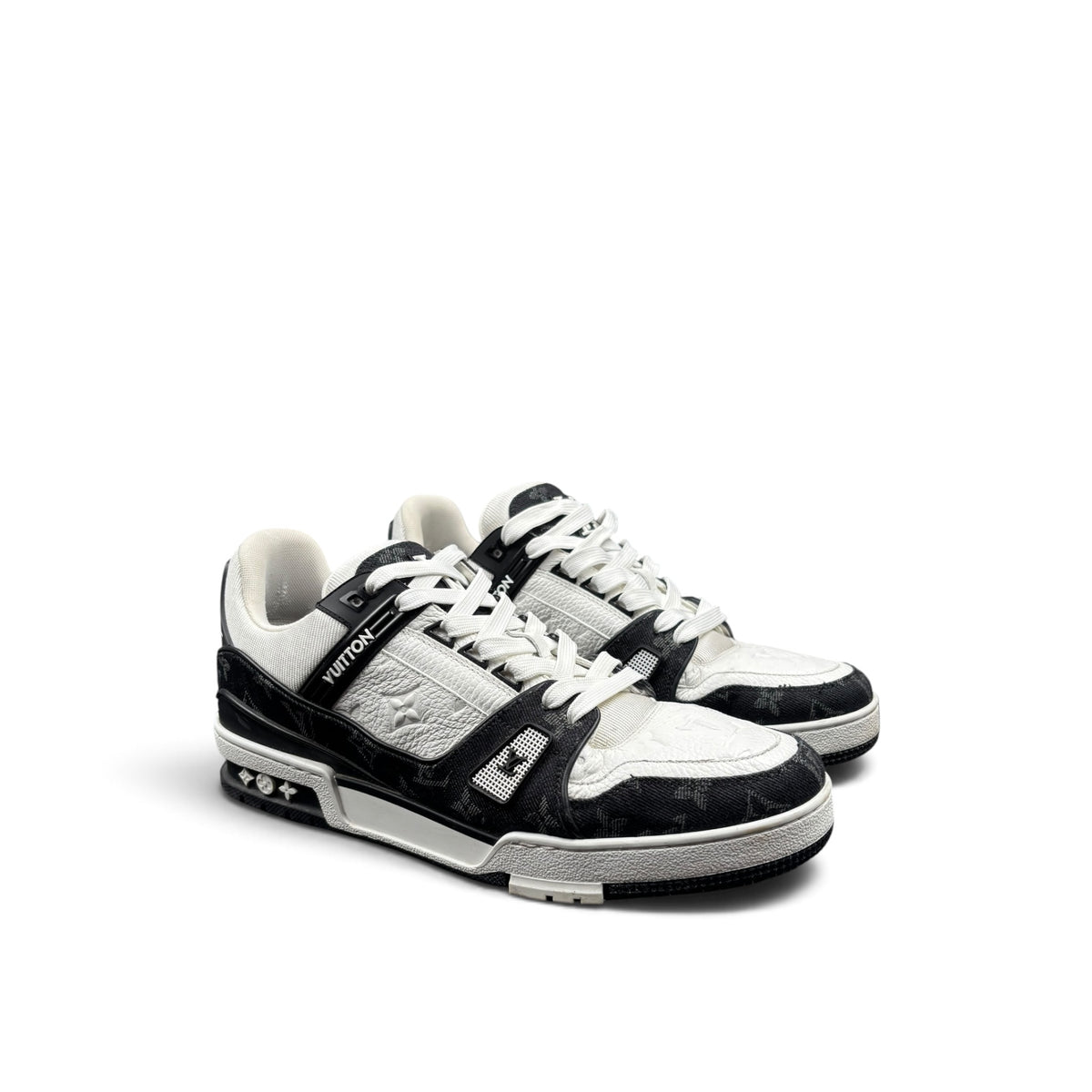 LOUIS VUITTON LV TRAINER SNEAKERS