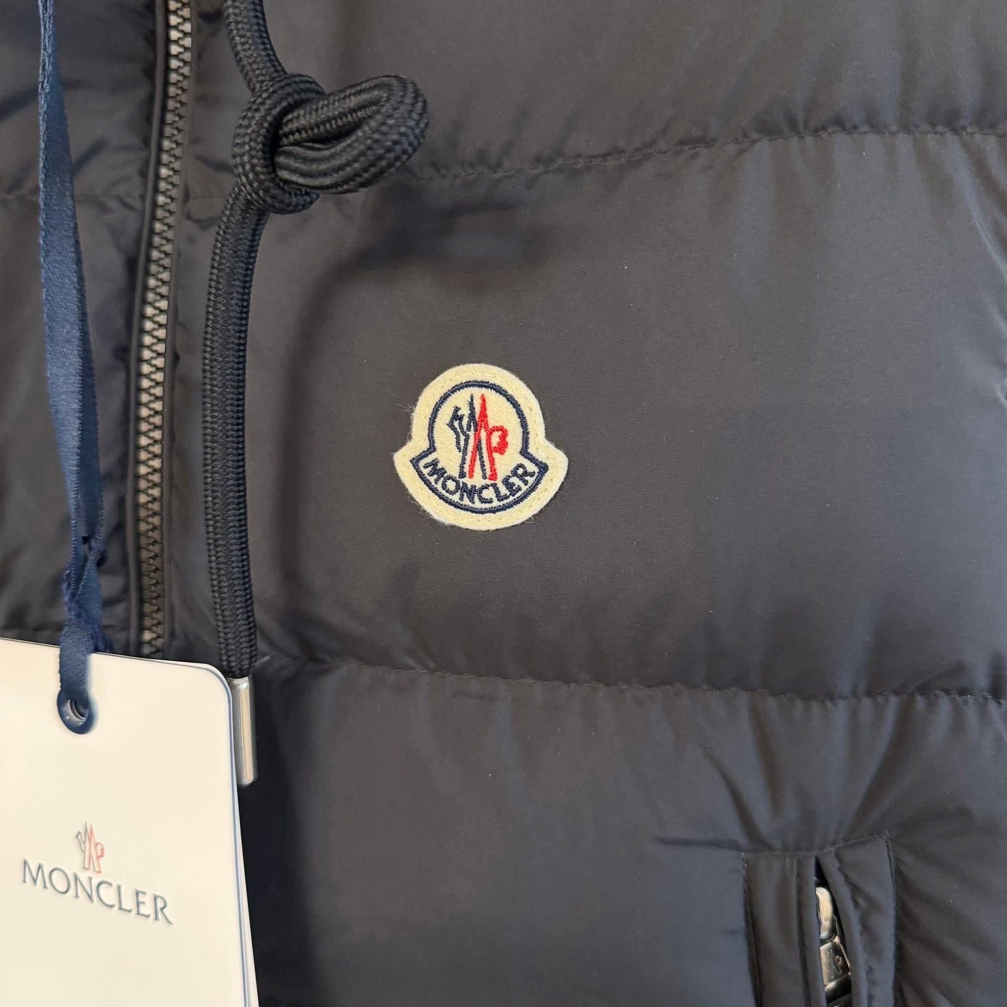 MONCLER CARDEMINE HOODED GILET