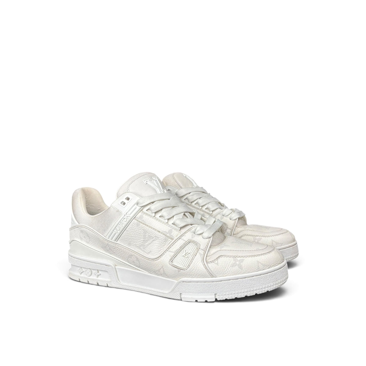 LOUIS VUITTON ALL WHITE LV TRAINER SNEAKERS