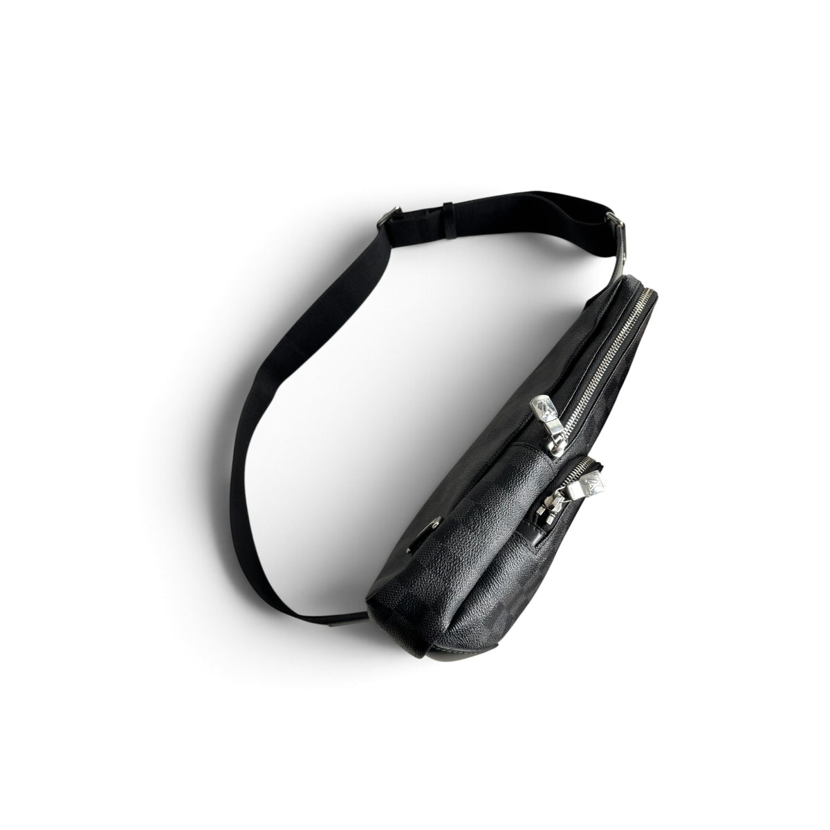 LOUIS VUITTON DAMIER GRAPHITE SLING BAG