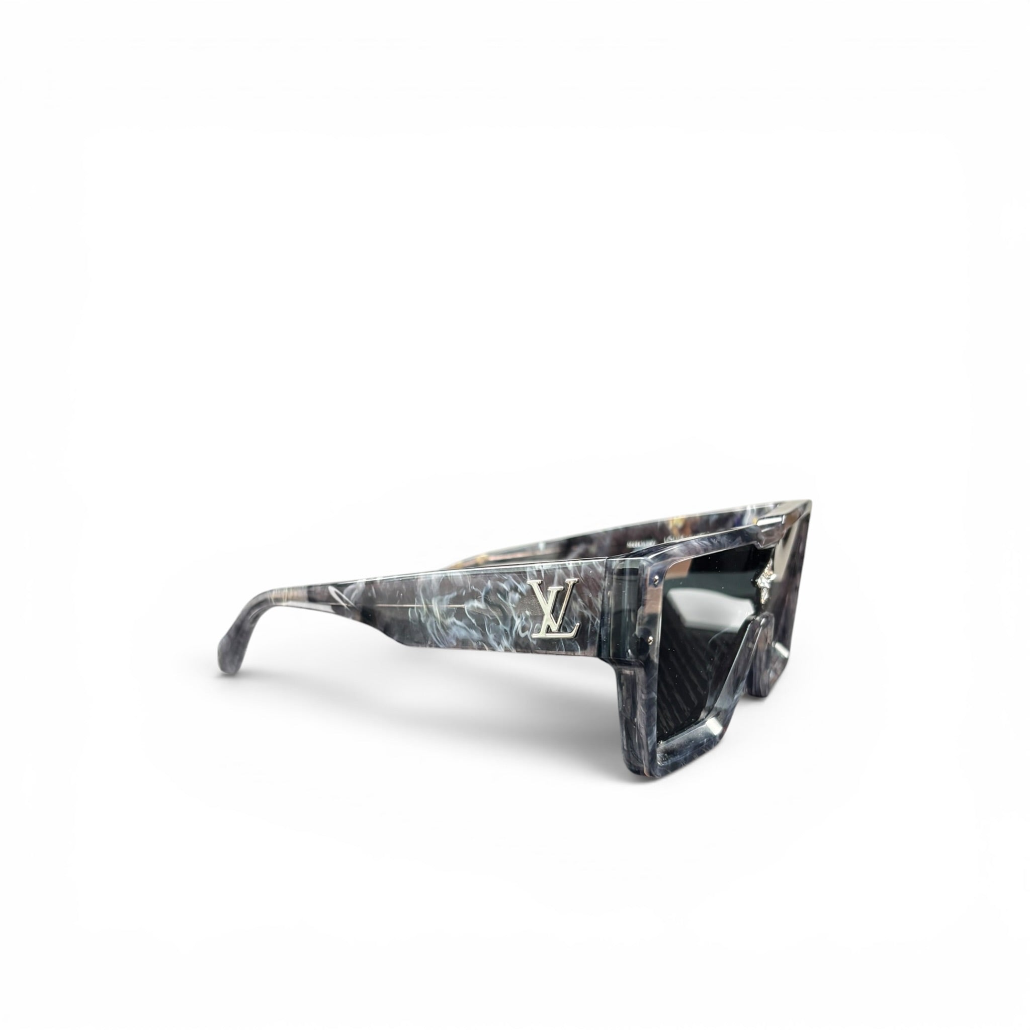 LOUIS VUITTON CYCLONE MARBLE SUNGLASSSS
