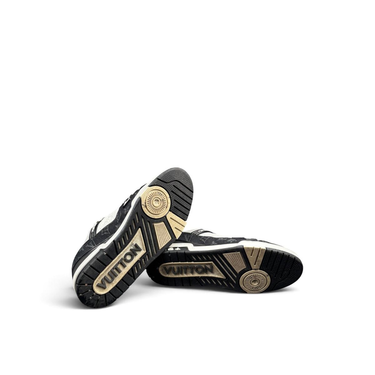 LOUIS VUITTON LV TRAINER SNEAKERS