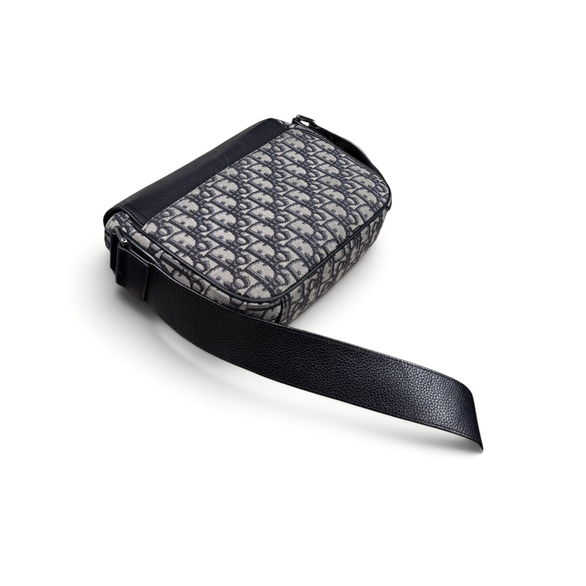 DIOR SADDLE MESSENGER BAG