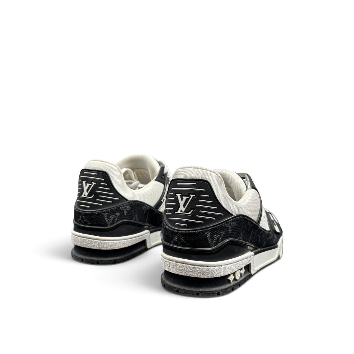 LOUIS VUITTON LV TRAINER SNEAKERS