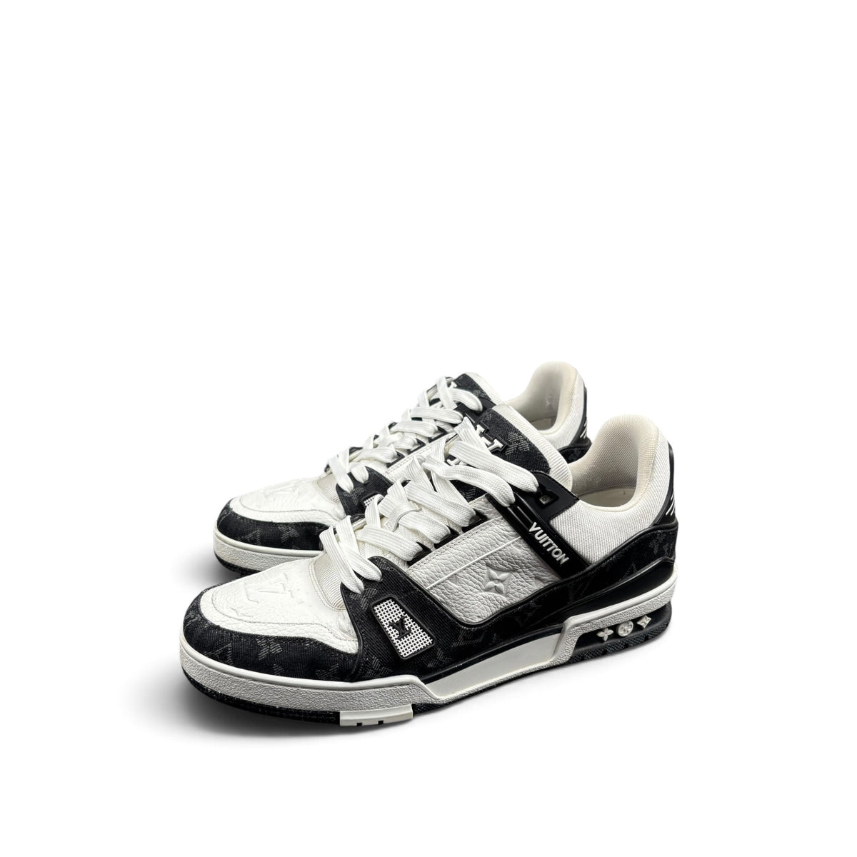 LOUIS VUITTON LV TRAINER SNEAKERS