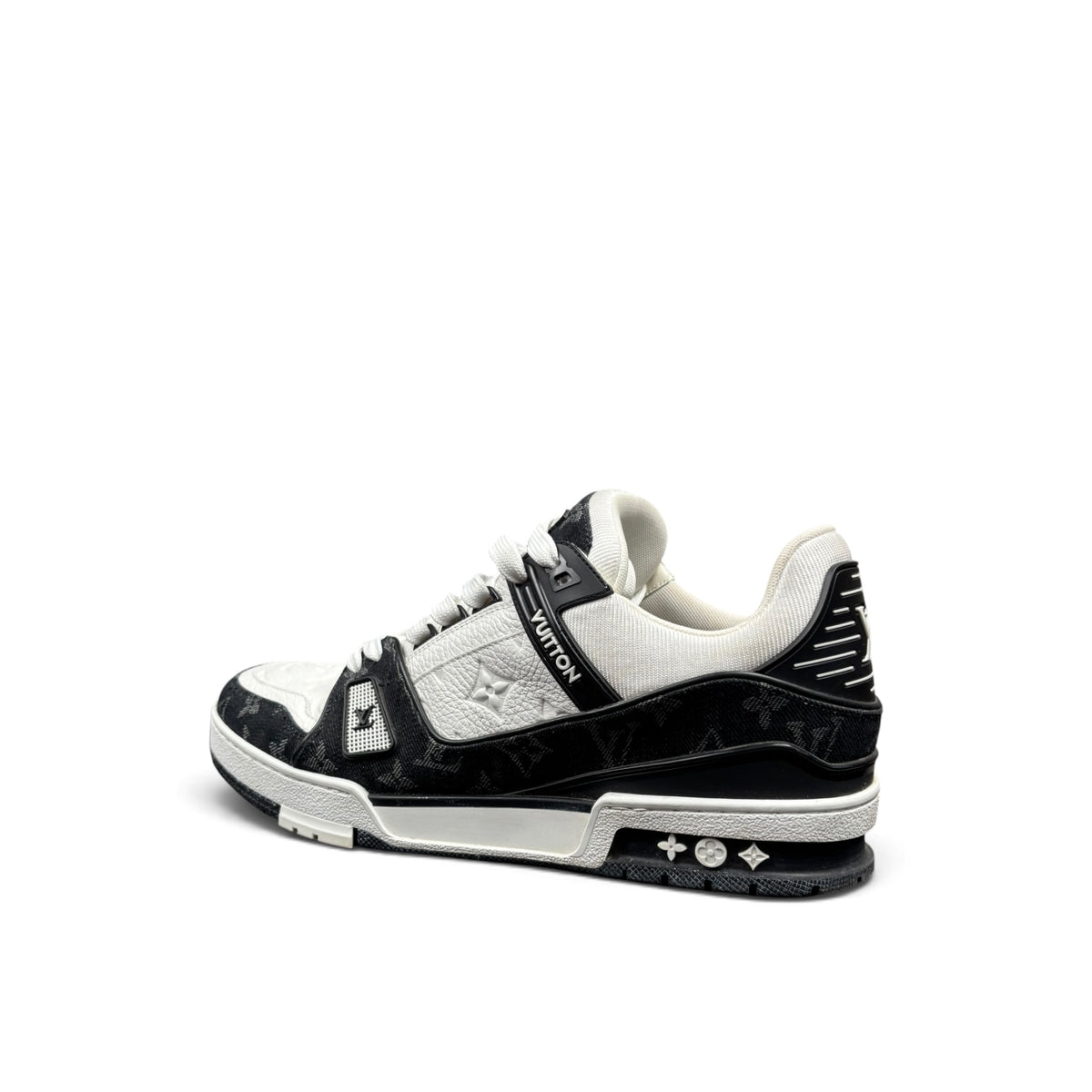LOUIS VUITTON LV TRAINER SNEAKERS