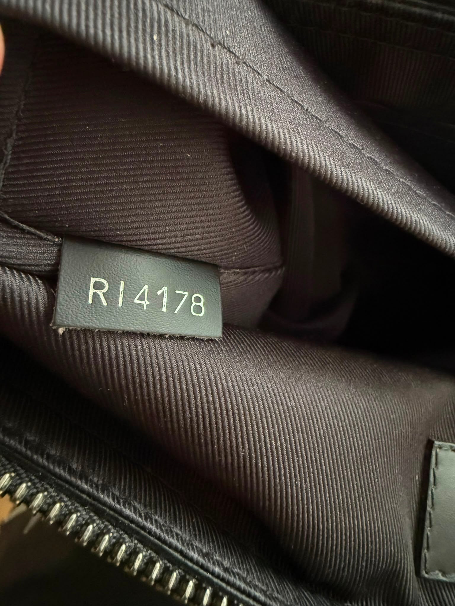LOUIS VUITTON MESSENGER BAG