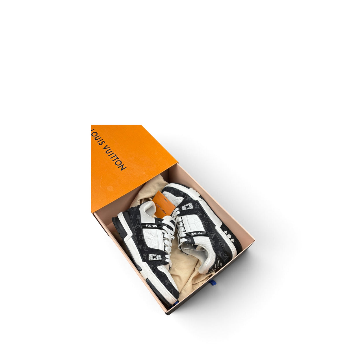 LOUIS VUITTON LV TRAINER SNEAKERS