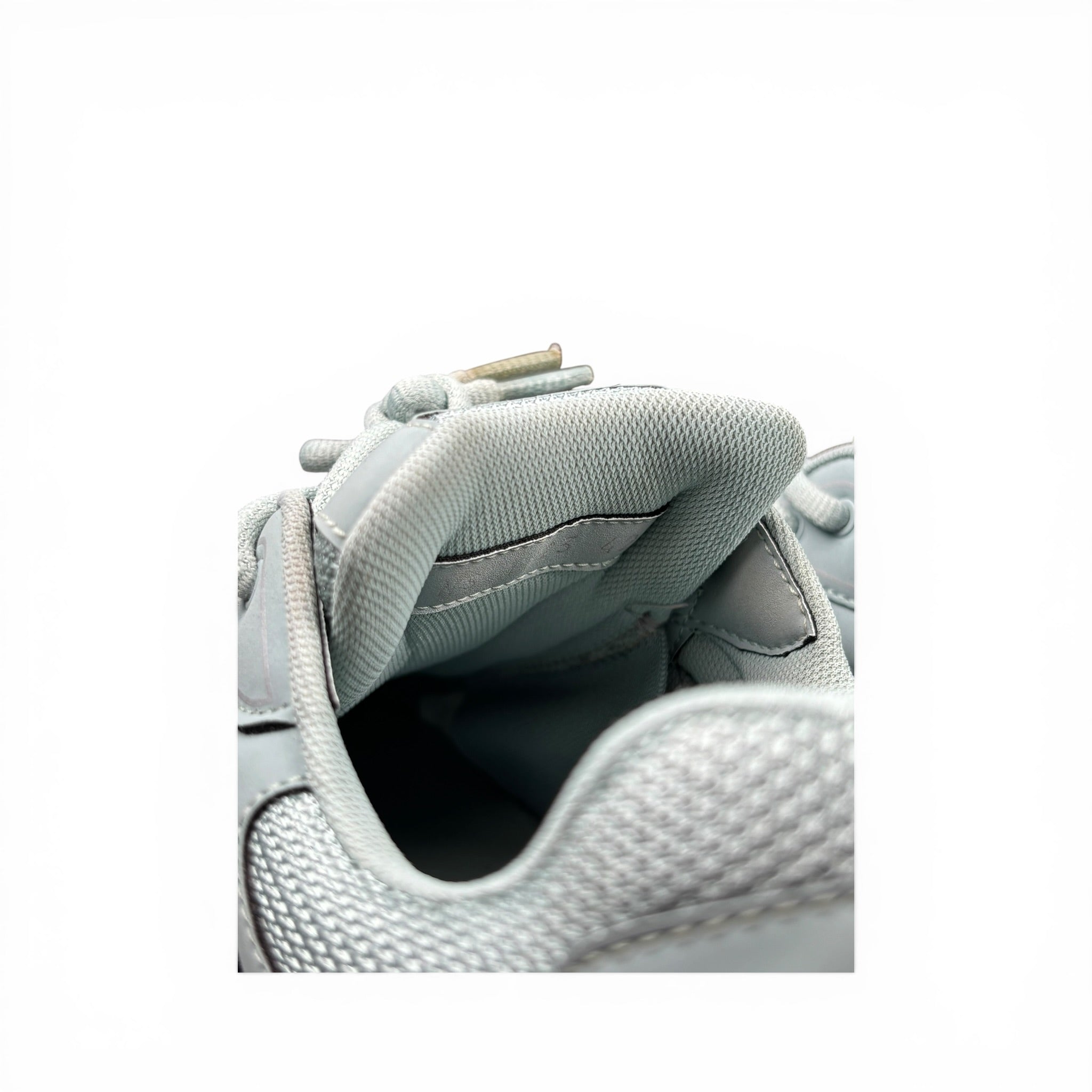 DIOR B30 SNEAKER